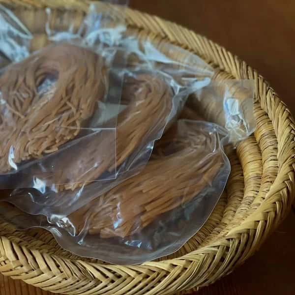 【栽培期間中農薬・化学肥料不使用】棚田米を丸ごと使った"厳選"玄米麺｜3食・10食セット