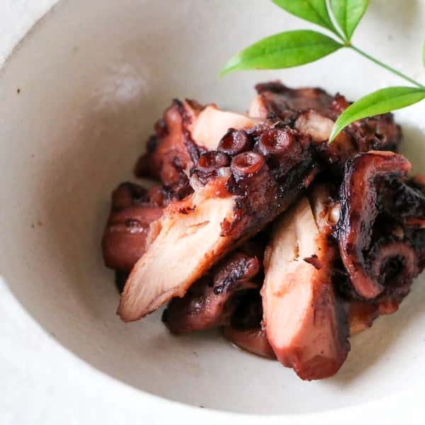 能登の希少な真だこのそうざい〈能登だこやわらか煮〉やわらかく、やさしい味に仕上げたお惣菜