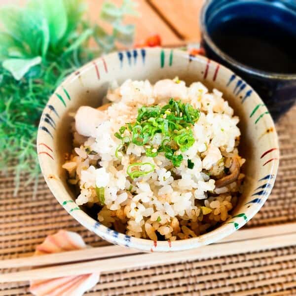調味料に頼らない、出汁でここまで美味しい。四万十鶏の＜ゴマ香るネギ塩炊き込みご飯 ＞ 無添加・グルテンフリー・天日塩100%