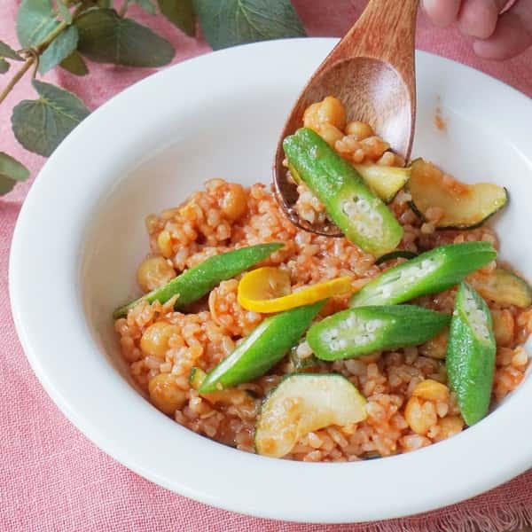 有機ひよこ豆と季節野菜のトマトリゾット【栽培期間中農薬・化学肥料不使用の玄米と野菜】