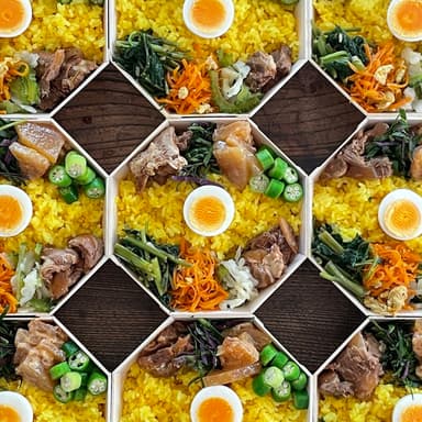 先週末(10/7㊏)はバルヤンナイク美容室前お外市のお弁当