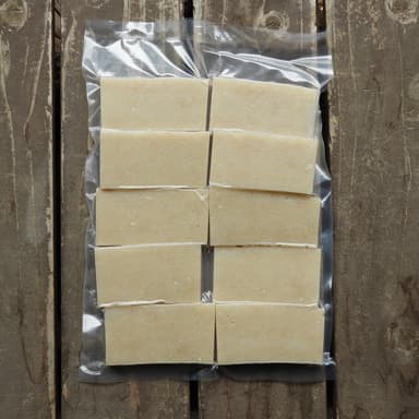 玄米餅の販売を始めました