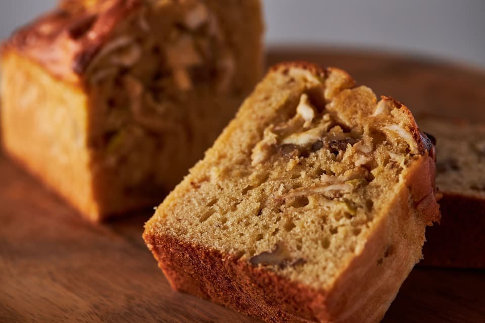 リンゴのドライフルーツとくるみのパウンドケーキの作り方
