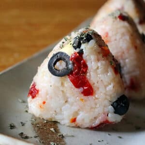 ドライトマトのパリおにぎりⅠ