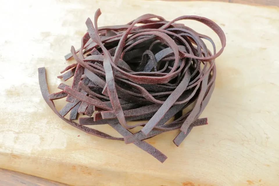 古代米「誉（ほまれ）」の極太生米麺（麺太7ｍｍ容量100ｇ）