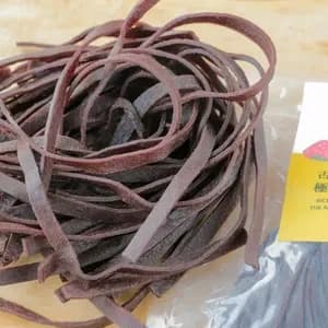 古代米「誉（ほまれ）」の極太生米麺（麺太7ｍｍ容量100ｇ）