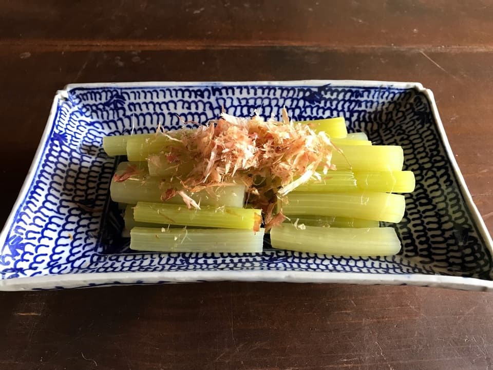 自然栽培のワラビ（アク抜き用木灰付）と自然栽培の蕗（ふき）