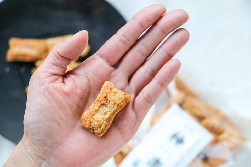 玄米揚げ餅（おかき）　100ｇ　「神楽　かぐら」化学調味料・保存料無添加