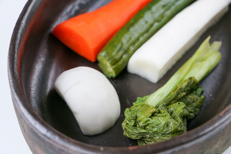 無農薬・無化学肥料の野菜と糠で漬けた糠漬け＜ぬかごと食べられるぬか漬け＞