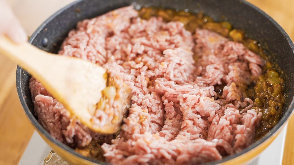 【送料込】材料３つで簡単！本格キーマカレー＜スパイス農家の手作りカレーキット＞食品添加物(保存料・着色料等)不使用