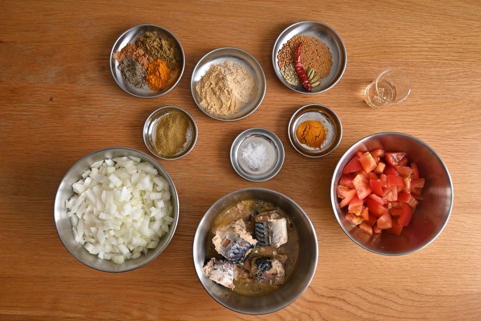 【送料込】簡単！本格サバ缶カレー＜スパイス農家の手作りカレーキット＞食品添加物(保存料・着色料等)不使用