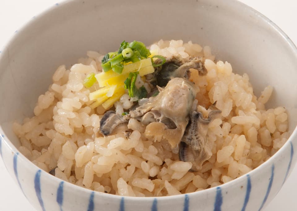 本格的炊き込みご飯の素〈能登産かきめしの素〉昔ながらの丸大豆醤油と本みりんと純米料理酒だけで仕上げました