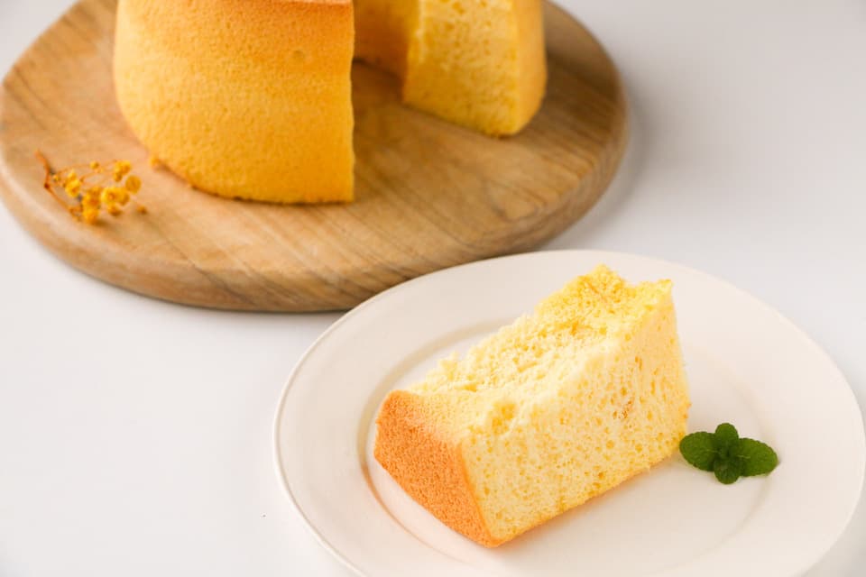 農薬不使用米粉と有機素材で手作り＜ふんわりしっとり米粉シフォンケーキ/ホール＞ノンオイルで乳・小麦・食品添加物不使用