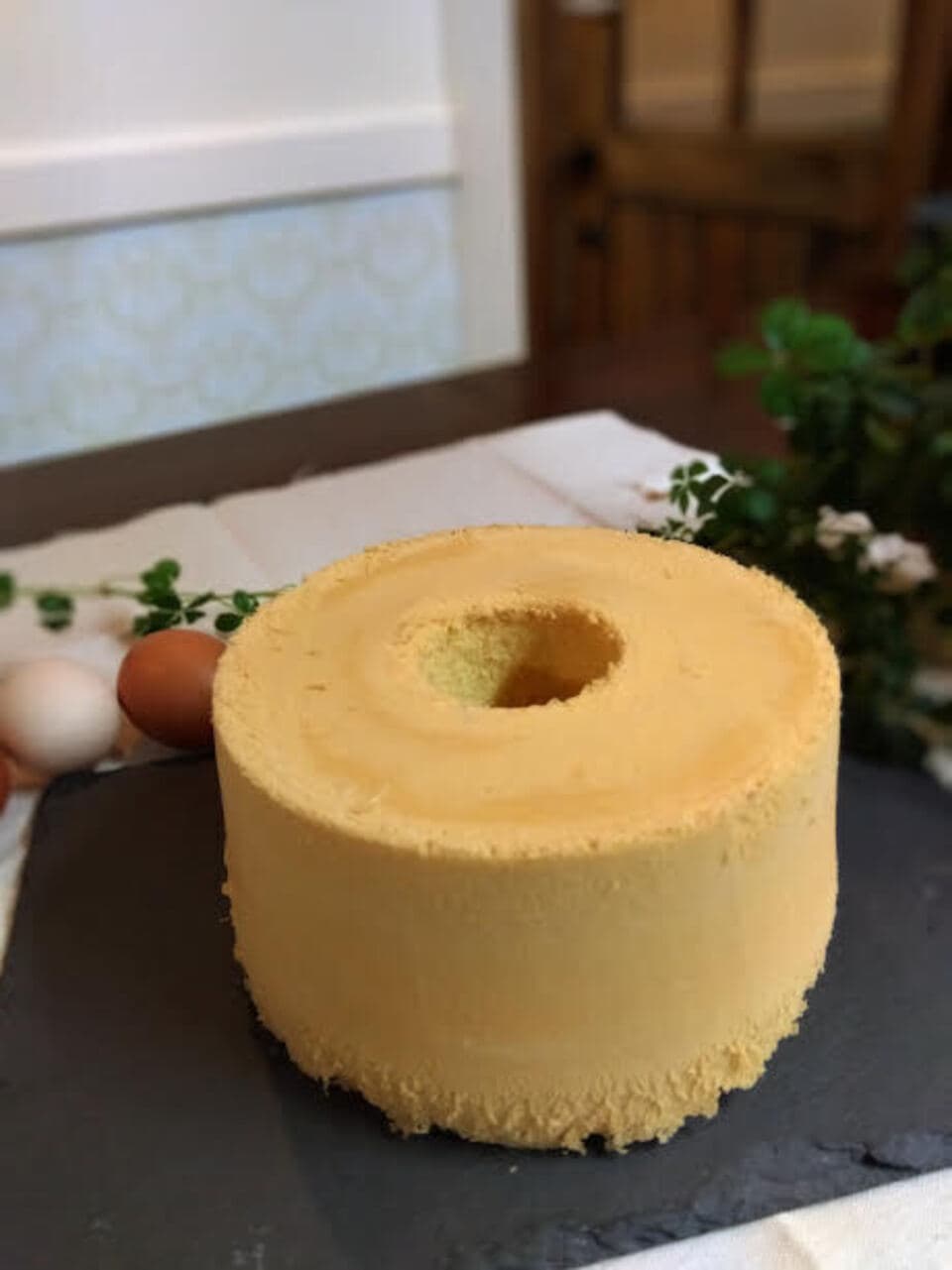 農薬不使用米粉と有機素材で手作り＜ふんわりしっとり米粉シフォンケーキ/8カット箱入り＞ノンオイルで乳・小麦・食品添加物不使用