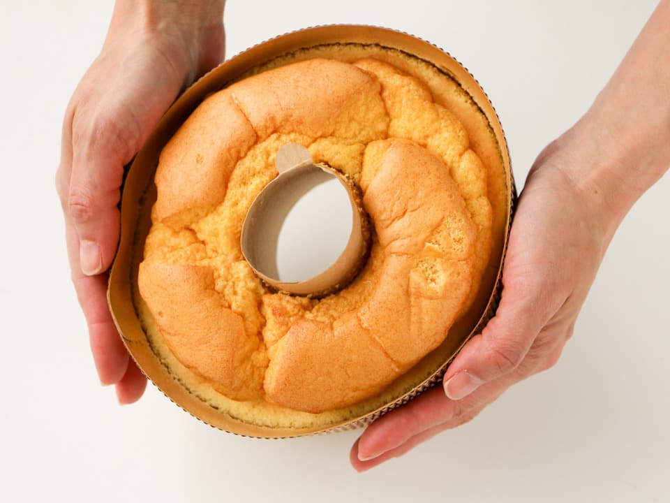 農薬不使用米粉と有機素材で手作り＜ふんわりしっとり米粉シフォンケーキ/ホール＞ノンオイルで乳・小麦・食品添加物不使用
