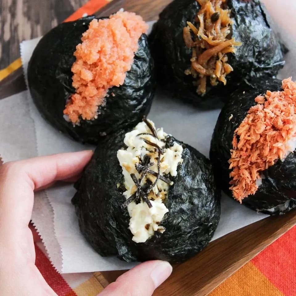 【体に優しい無添加の塩昆布】楽しい3種食べ比べセット〜北海道産天然真昆布使用〜