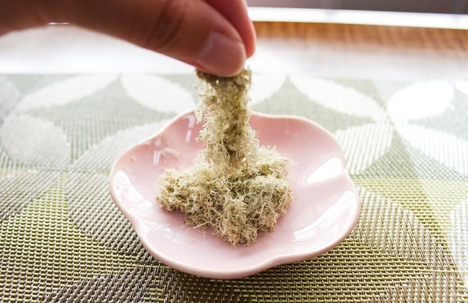 とろろ昆布でかさ増し！鶏つくね