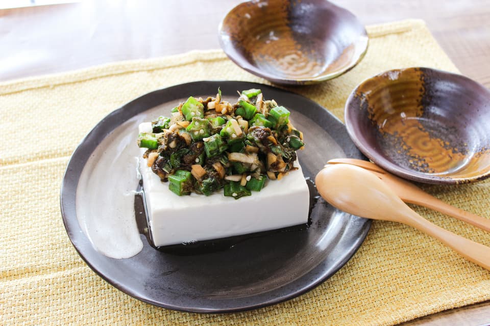 コレステロール撃退！ネバネバとろろ薬味豆腐
