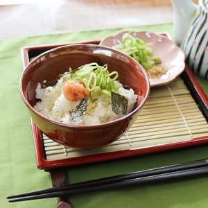 昆布だしで食べる、さっぱり梅茶漬け