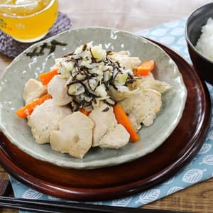 ひと手間でしっとり！鶏むね肉のネギ塩炒め