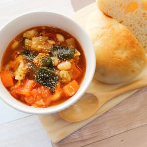 昆布だしが美味しいミネストローネ