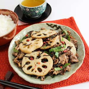 れんこんと牛肉の梅塩昆布炒め