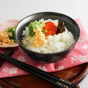 出し昆布でワンランクUP！黄身だけ卵かけご飯