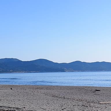 高知県。入野海岸の最新波事情♪波は冬。水温とウェットスーツは秋。