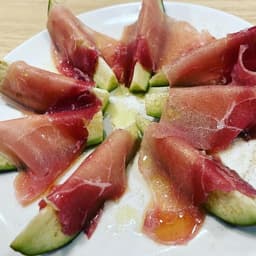 【生ハムと水ナスがすごく合うのです♪】