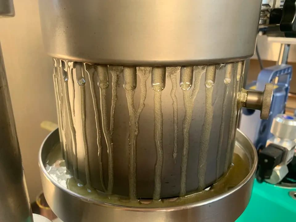 「えごま油」農薬・化学肥料・除草剤不使用　生搾り