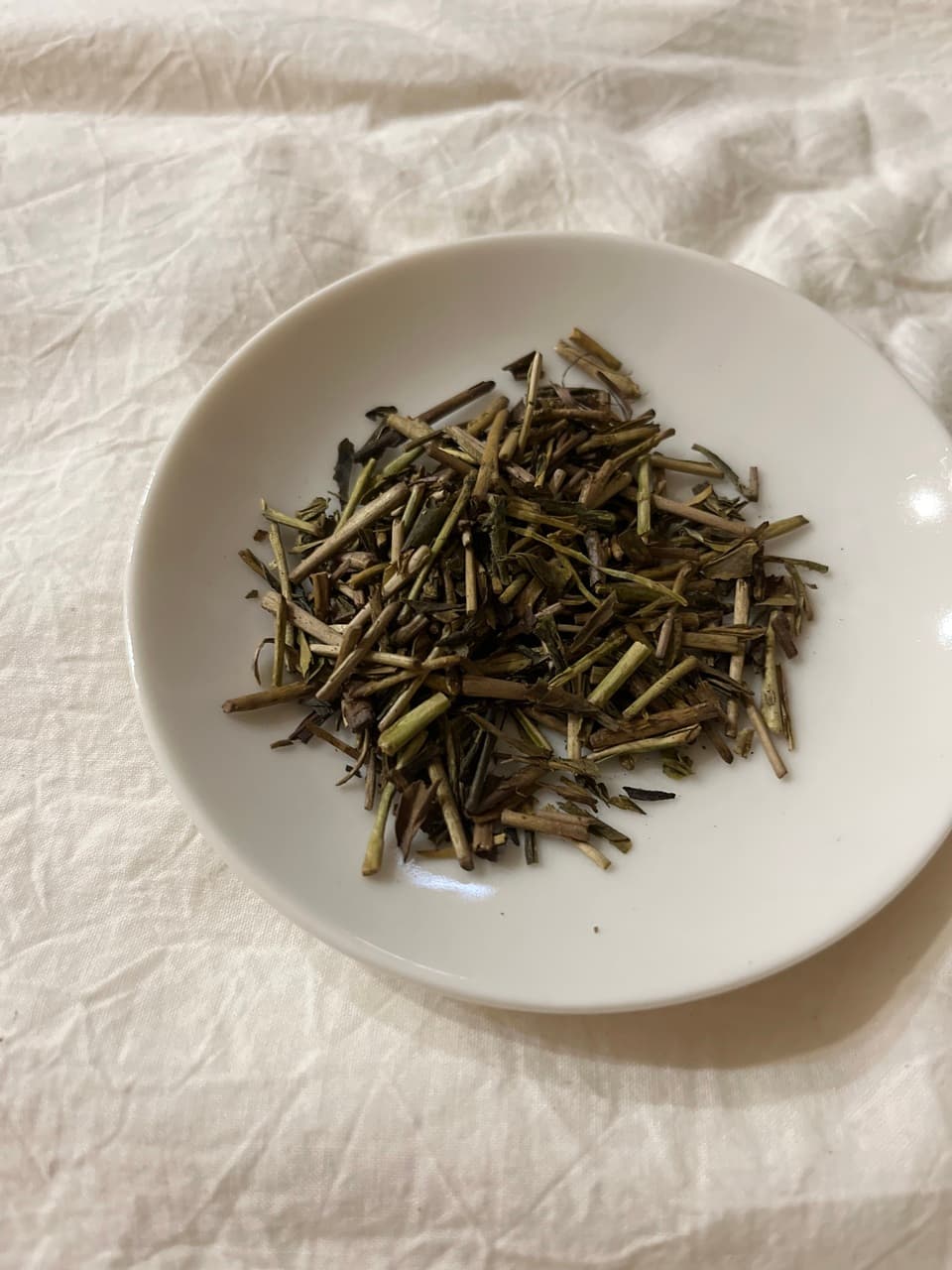 香り格別 茎ほうじ茶 一番茶原料 砂煎り製法　リーフ　伊勢度会茶