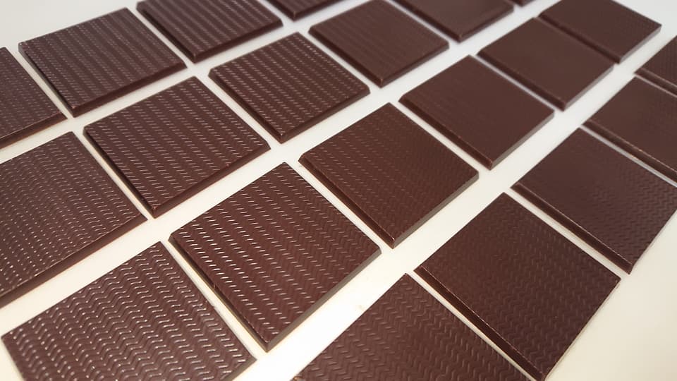カカオ豆ときび砂糖だけで作るクラフトチョコレート＜マダガスカル産カカオ80％＞