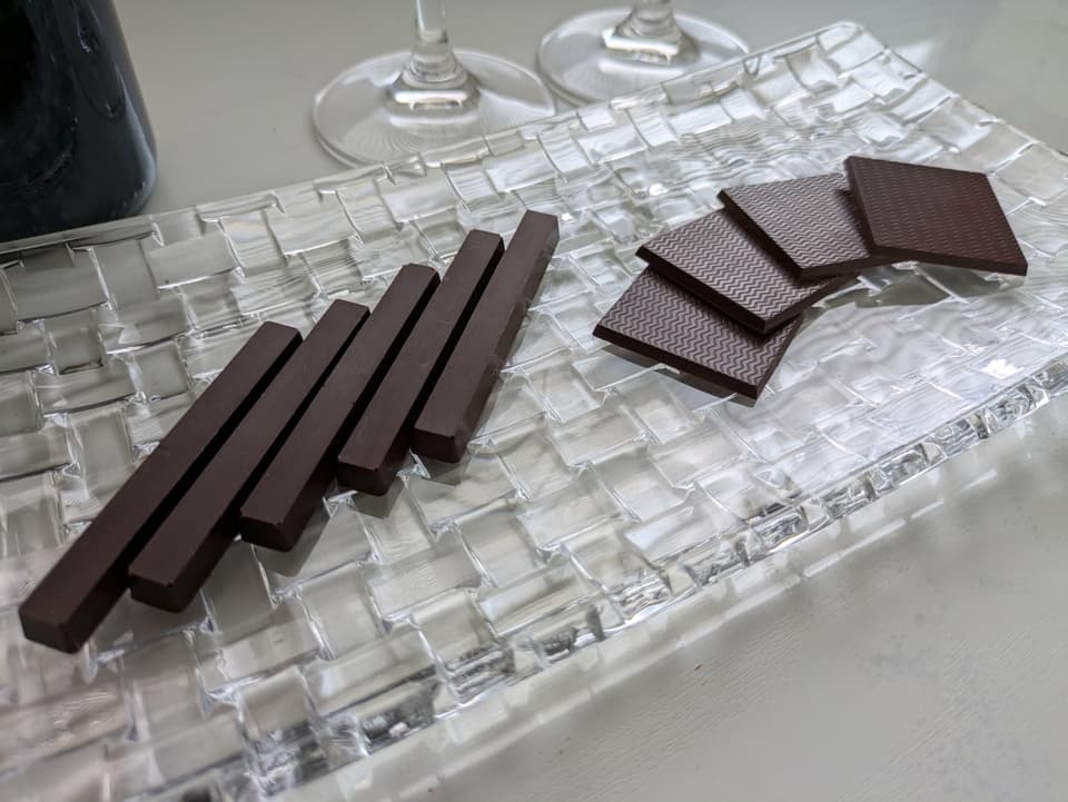 カカオ豆ときび砂糖だけで作るクラフトチョコレート＜マダガスカル産カカオ80％＞