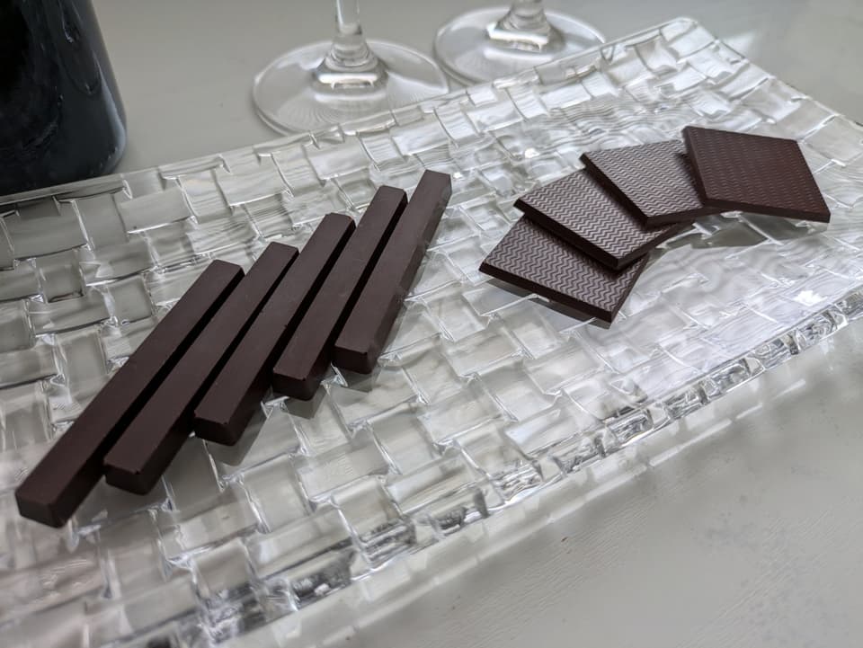 カカオ豆ときび砂糖だけで作るクラフトチョコレート＜ベトナム産カカオ80％＞