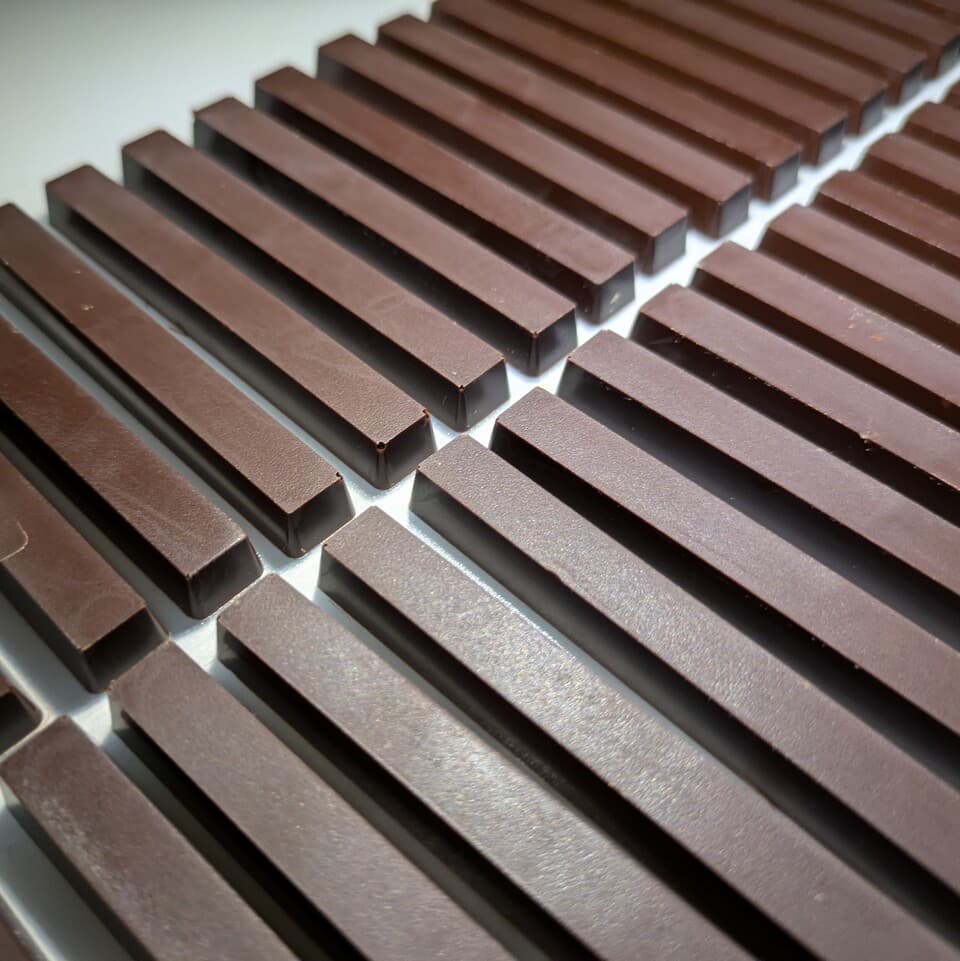 カカオ豆ときび砂糖だけで作る＜クラフトチョコレートギフトセット＞スティック・スクエア