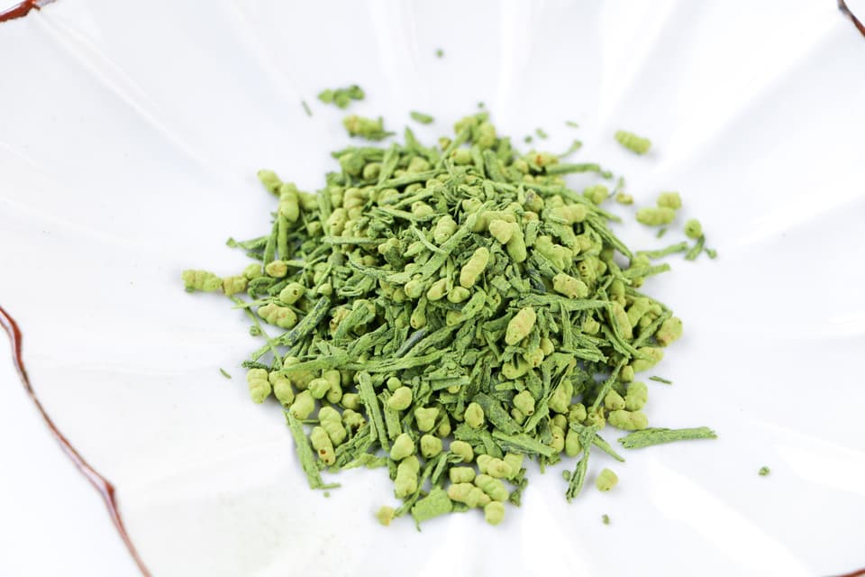 抹茶入り玄米茶　農薬不使用栽培の抹茶、緑茶と有機玄米を使用