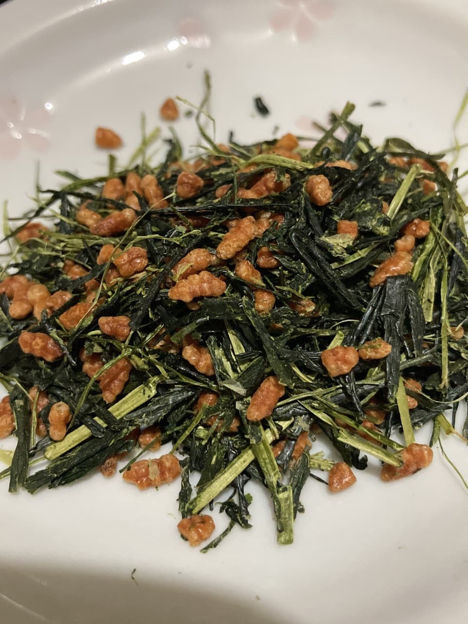 玉露玄米茶　茶葉は農薬不使用の玉露のみ、有機玄米。