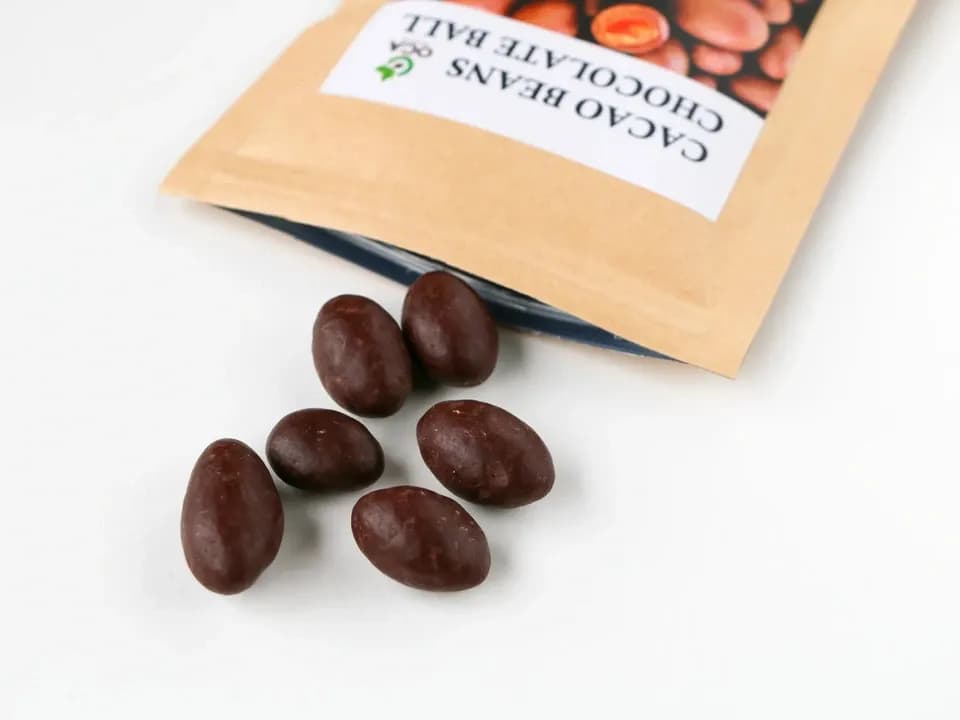 （お得用１kg）ベトナム産有機栽培＜皮も丸ごとカカオ豆チョコレートボール＞ダーク72%・ホワイト・ビーツ・ガックフルーツ
