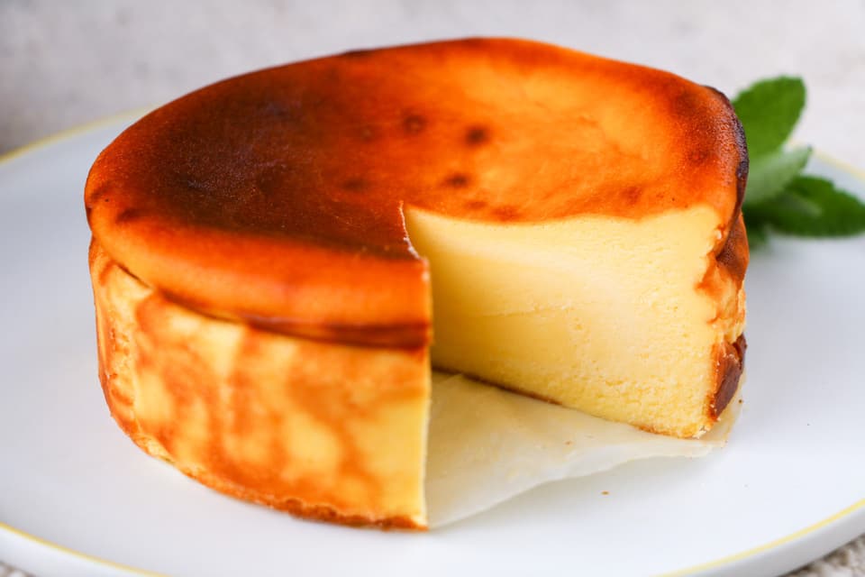 バスクチーズケーキ