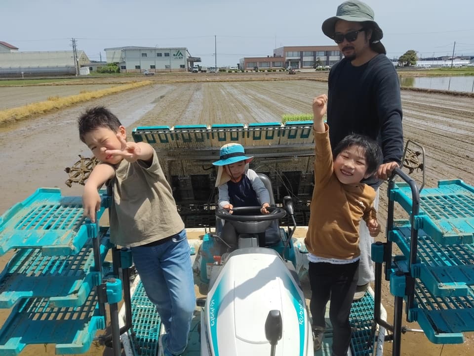 【7年産】＜新潟産コシヒカリ伊助＞（選択精米　玄米/白米/分付き米）2015年より連続残留農薬検出ゼロ