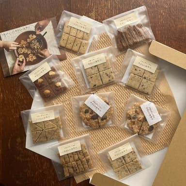 【発送完了✨】《有機グラノーラ・無農薬米粉のクッキー》12月分の焼き菓子発送が完了しました☺️