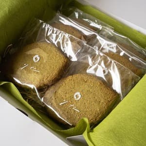 噛むほどに深い味わい、有機農家が手作りした【無添加】オリーブの葉クッキー