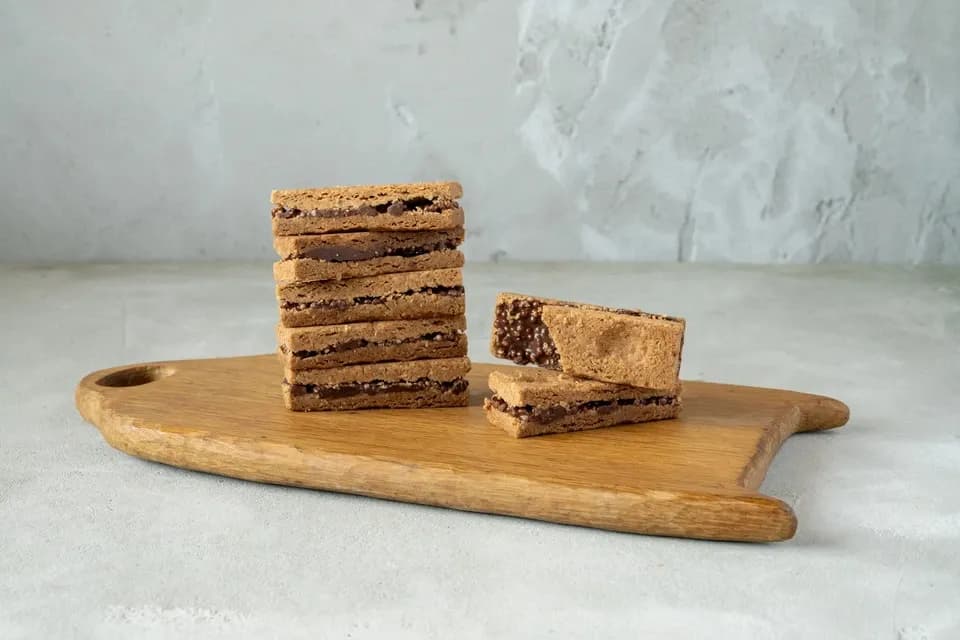 無添加　糸チョコクランチ