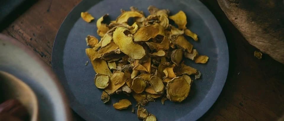 【簡易包装・お得な4個セット・ネコポス送料込み】濃厚薬膳！漢方薬局監修 切身鶏肉でつくる 本格参鶏湯スパイスセット BLEND No.２（ウコン入）