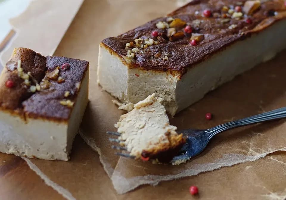 【低GI】有機ココナッツシュガーの麹チーズケーキ（グルテンフリー）４〜６人用