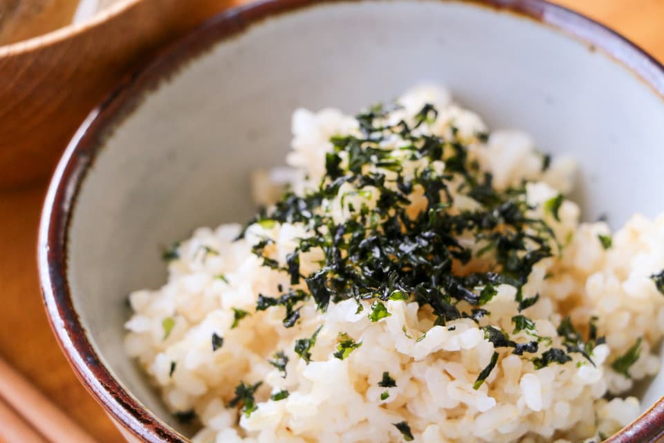 岩のりフレーク＜かけてごちそうプチ幻紫菜＞養殖岩海苔種の幻紫菜使用