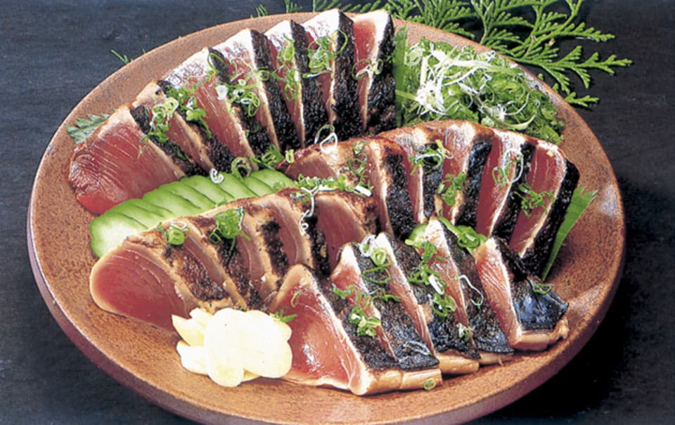 ［ギフト］[送料無料]久礼の一本釣り地鰹 藁焼きタタキ（旬凍）