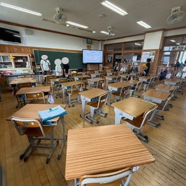 お仕事ゼミ　佐久平浅間小学校にてお話を