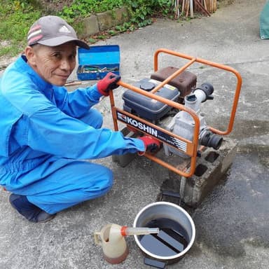 水揚げするエンジンポンプのスターターロープの交換は簡単