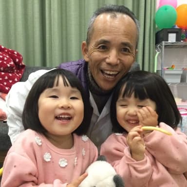 3歳の誕生日を迎えた孫達と癒しのひと時